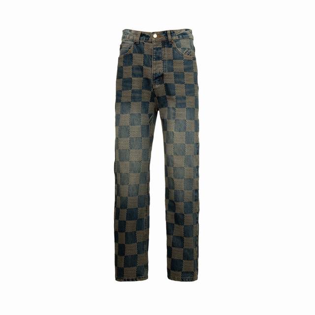 白底图！ 供 复刻版本 Louis Vuitton 路易威登 Lv棋盘格怀旧牛仔裤 这款经典牛仔夹克以标志性的3D Damier为特色，其纹理提花和“Marqu