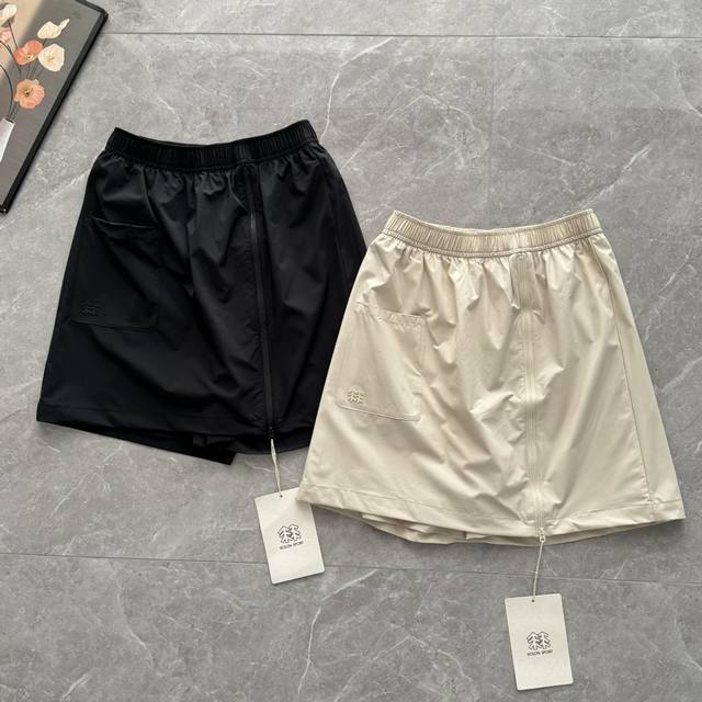 发 Kl运动户外女子夏季短裤凉感防泼水防晒短装裙裤，这个裙子面料用的太好了！采用75%锦纶25%氨纶梭织面料。跟市面的“同款”完全不是一个东西，上身更挺括、裙型