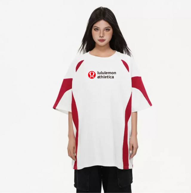 新款Lululemon 露露插肩撞色拼接Ins 领口螺纹针织情侣同款宽松落肩短袖T恤 面料: 300G重磅纯棉新疆长绒棉 采用特定重磅32S精棉平纹针织面料，3