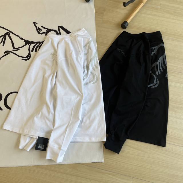 细节图 1:1完美复刻 出入专柜无压力 专柜原样打板 天花板级别Arc'teryx 始祖鸟背影杀春秋无敌单品两色经典后背大Logo新品圆领舒适纯棉舒适百搭长袖T