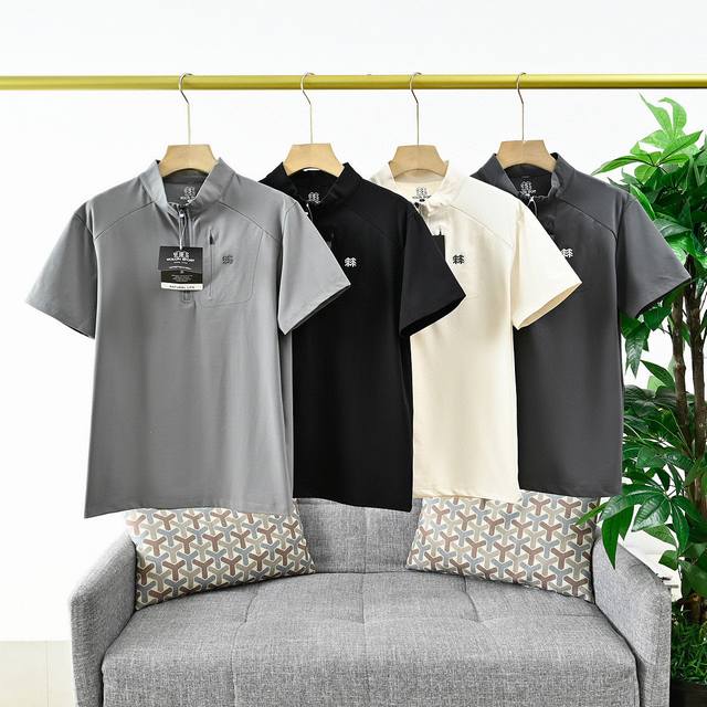 供 可隆夏季新款男士速干短袖polo衫。 面料表面运用十字编织技术，呈疏孔状，可快速散热透气，高温下可降低人体温度，提升舒适度！ 触感柔软舒适，摆脱运动后汗液粘