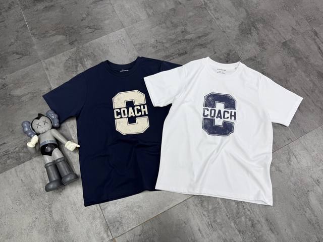 蔻驰短袖T恤代购级Coach蔻驰时尚新款T恤 爆款独家货品～这款T恤来得太是时候了！强烈建议大家人手一件，真的太经典百搭了 ！ 经典到不能再经的典款了，型超正！