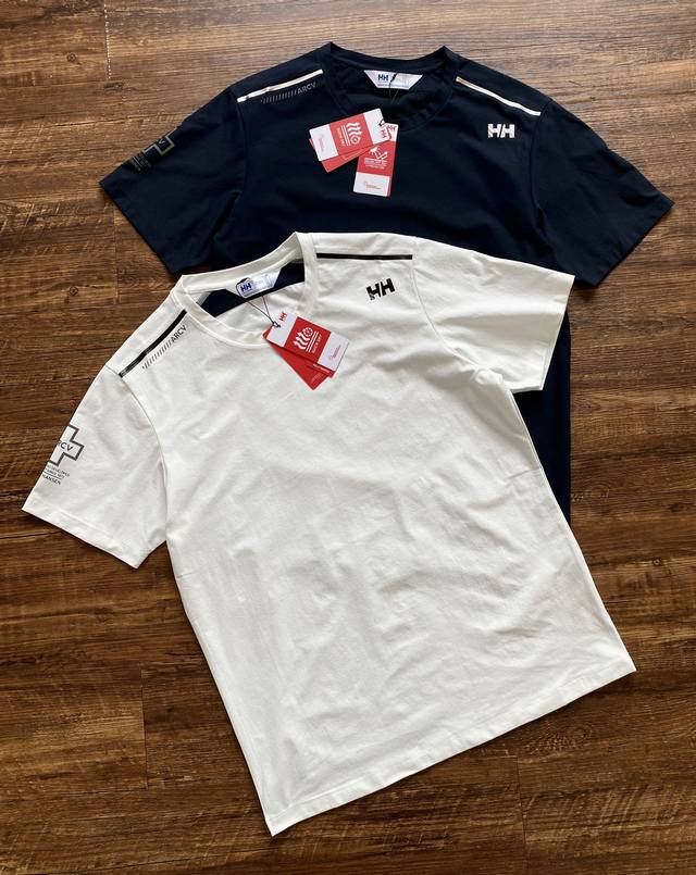 上新 Helly Hansen Hh 25夏男女Arcv运动防晒凉感立体剪裁速干T恤短袖！！ 工艺雕琢 至上质感，专业相伴 砥砺前行，诠释探索真谛勾勒自信姿态，