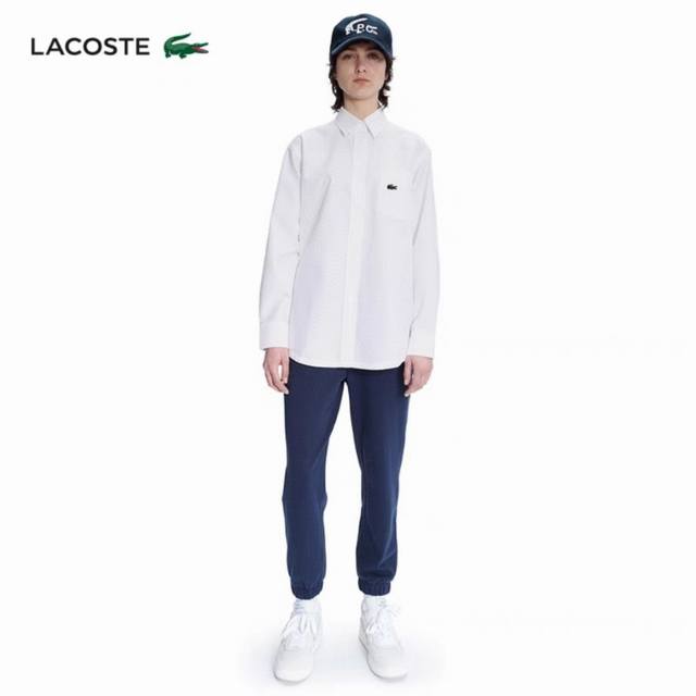 Lacoste 法国鳄鱼丝光纯棉衬衫女士新款春季白色长袖职业气质休闲衬衣 新款女士衬衫的设计基调将意式的都市高贵极简风发挥到极致，简洁干净，无任何复杂工艺做噱头