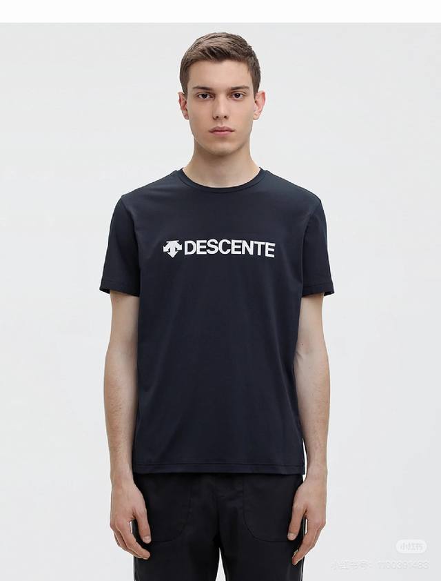 高品质，雪梨纸精包装 Descente 迪桑特夏季特轻量化运动速干T恤弹力透气跑步健身 训练圆领短袖上衣 85%锦纶+15%氨纶面料，清爽速干，耐磨耐穿，适合夏