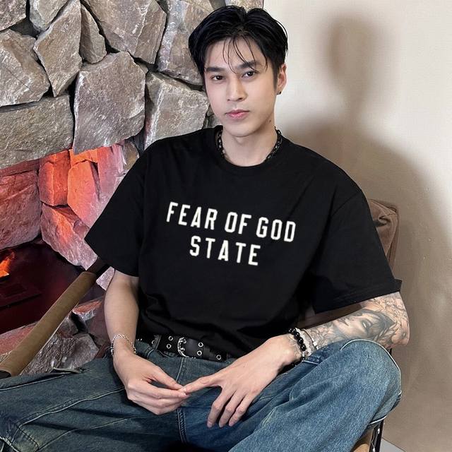 Fog Fear Of God Essentials State第九季字母印花重磅高街纯棉短袖 情侣款 原包装实力口碑硬货来袭，真的纯纯跑量福利把握！原版定织定