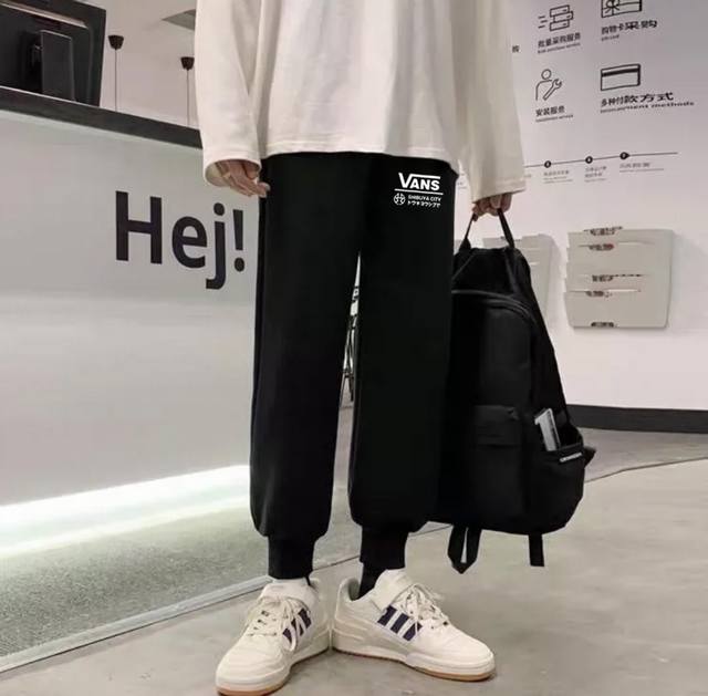 Vans 万斯涩谷限定日系春季运动螺纹运动卫裤束脚裤收脚裤休闲裤 ｜无敌版型｜｜男女同款｜ 面料采用超高品质华棉 最大的优点就是亲肤性跟保形性好 顶级面料带来超
