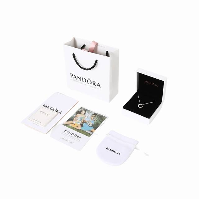 潘多拉Essence不哭pavé密镶圆圈锁骨链 pandora Essence系列不哭圆圈珍珠项链，宛如一滴不哭的泪珠，不同材质的邂逅在项链颈饰上融为一体.好似