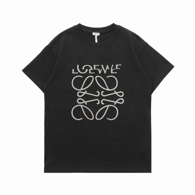 顶级复刻版本] 品名：Loewe 罗意威 新款错位立体刺绣Logo休闲圆领短袖T恤 款号：6343 尺码：S-Xl 颜色：黑色 白色 Loewe 罗意威 春夏新