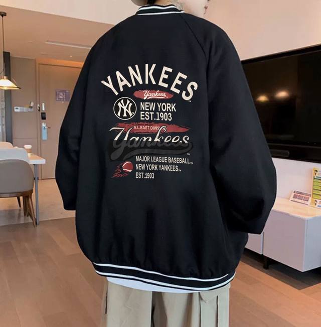 Mlb Yankees- Ny 纽约1903宽松夹克棒球服外套 官网发售｜超强版型｜男女同款 精选垂感一流复合双层南韩丝高级面料 手感超棒 丝滑垂坠 质感高级一