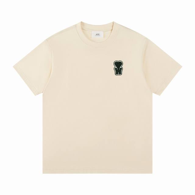 市场第一品质 Ami 艾米 全新 Ami X Woo Shik 联名系列登陆 城市休闲风穿搭 崔宇植明星同款 学院风创始人兼创意总监 Alexandre Mat