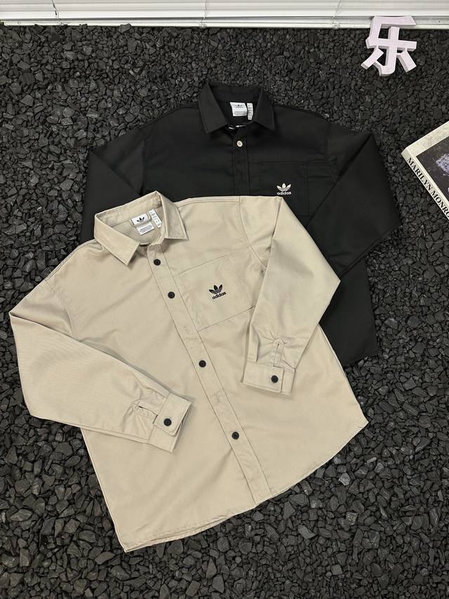 Adidas Originals阿迪达斯 宽松休闲简约时尚百搭纯色Logo标识运动长袖衬衫 男女同款 在追求高效与风格的都市通勤中，Adidas Origina