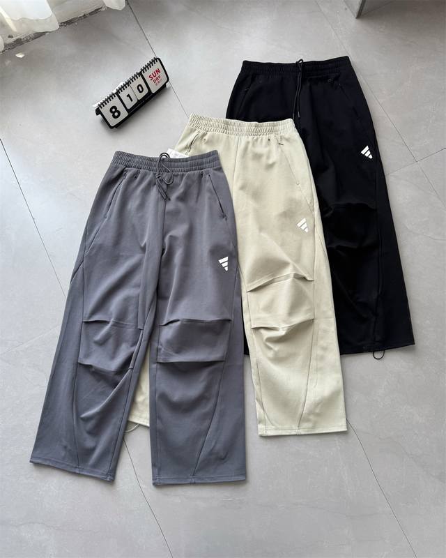 纯原臻品，原版流出 Adidas# Fos系列 原厂品质 立体硅胶Logo 抽绳针织伞兵裤 宽松阔腿卫裤 男女同款 裤采用双面针织棉混纺面料 质感有型舒适 3D