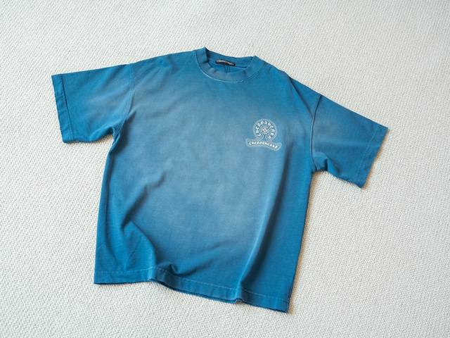 顶级Tee 强势上新 Chrome Hearts S S25 水洗渐变蓝色白色马蹄硅胶标识圆领短袖T恤 货号：5109 颜色： 蓝色 尺码： S M L Xl