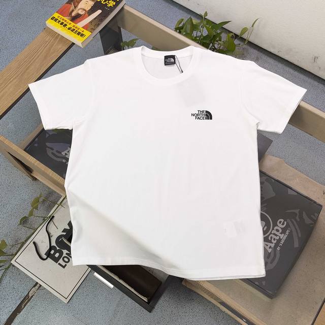 上新 款号：Tx243 2025新款The North Face北面Tnf经纬度图案Logo字母印花休闲情侣短袖T恤，轻奢高级，上身效果，绝绝子，采用250克纯