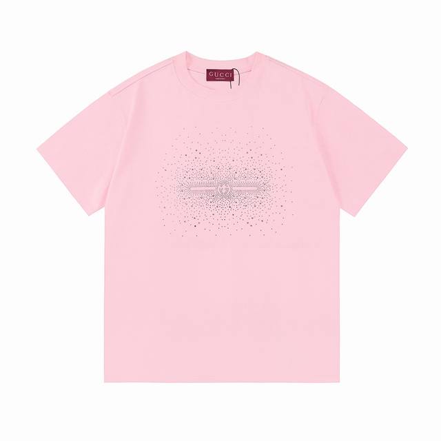Gucci 古驰 2025新款 星烫钻字母Logo 男女同款 短袖T恤 定制300克100％双纱纯棉面料 定染32支双股螺纹 烫钻工艺Logo 领标吊牌主唛三标