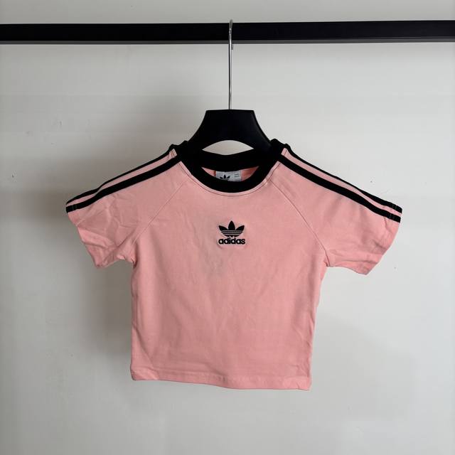 8621# 三叶草女款大爆款 Adidas 阿迪达斯 三叶草 经典款 简约经典Logo 三道杠女款短袖T恤 本款为女款噢 胸弟们定 强力推荐 店主自留款！大货大