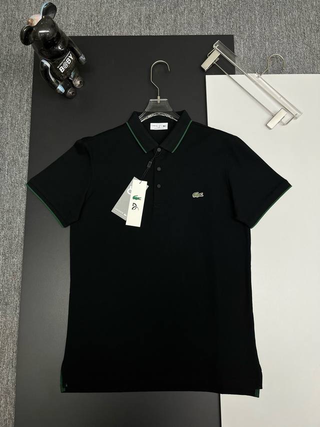 Lacoste 鳄鱼 刺绣新款polo衫 原版面料 原版订制辅料 官方同款 采用210克纯棉珠地面料，定制 同缸染面料 手感非常舒服爽滑 版型挺阔有型 一线品牌