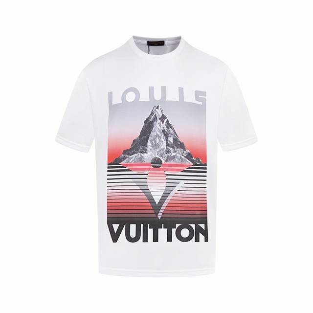 款号V66 白底图 顶级版本 Louis Vuitton 路易威登 黄昏屋顶印花圆领短袖 T恤 三标齐全 采用高克重纯棉面料！ 数码直喷 手感非常舒服 Os落肩