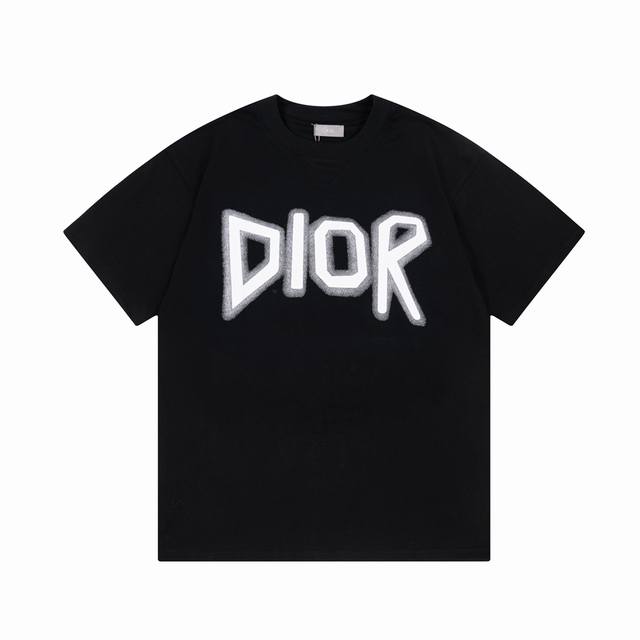 D006 Dior迪奥 Cd字母涂鸦渐变 Logo标识精致升级，灵感源自八十年代复古 原版面料 官方同款 定制260 克同缸染面料 手感非常舒服 春夏最新砖柜同