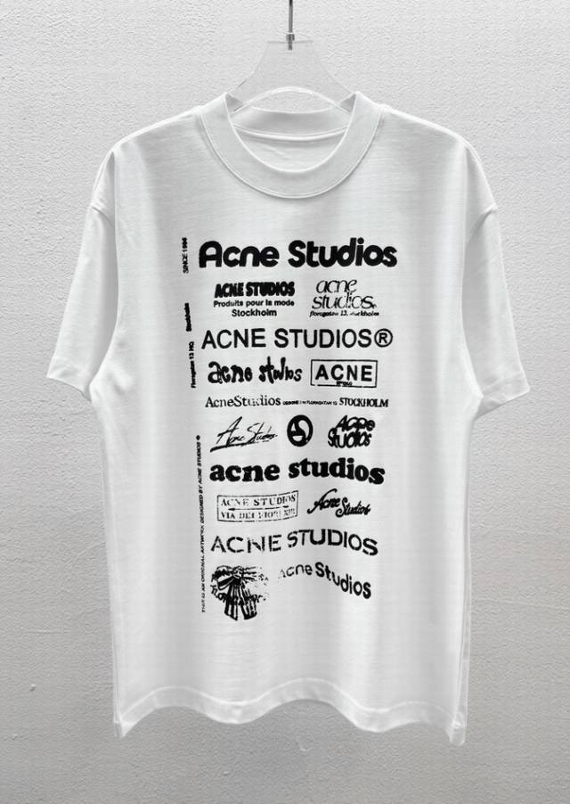 Acne Studios圆领T恤 新款字母印花正反穿短袖T恤，多字体经典字母Logo印花，时髦感超强，定制的300克面料与宽松のS版型裁剪，符合当下的潮流审美，