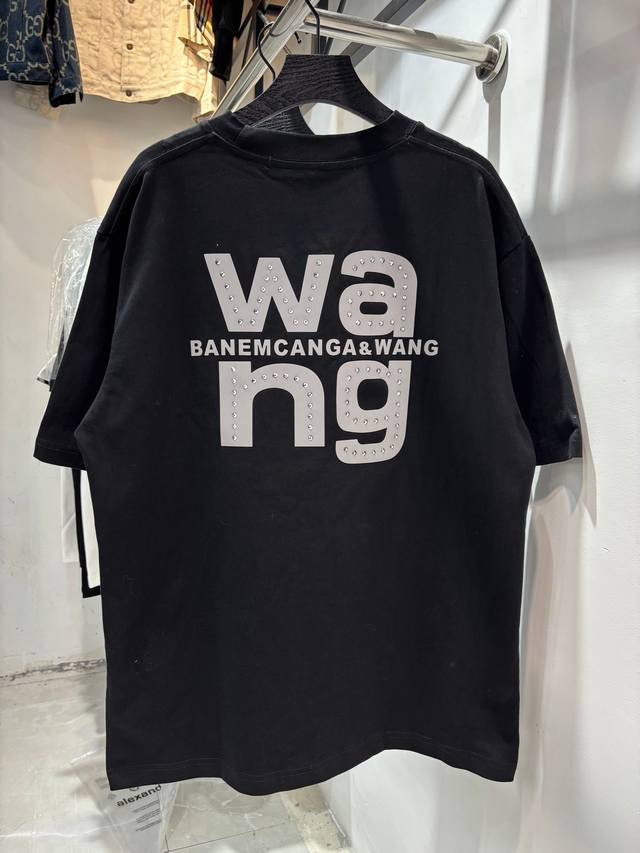 款号：Zmr45# Alexander Wang亚历山大王重工铆钉镶嵌凹起硅胶反光短袖T恤 280克纯棉双砂面料 所有面料均已提前做过缩水 品质第一 所见即所得
