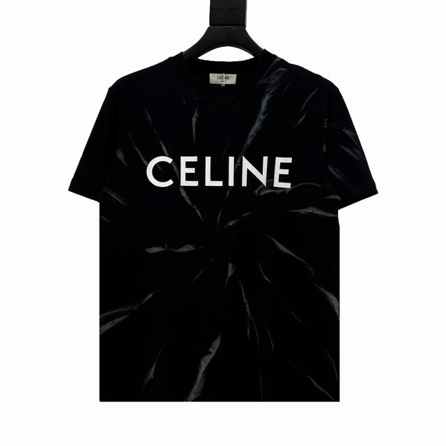 款号Y202 Celine 赛琳 Ss 扎染徽标印花短袖 客供精纺针织棉面料,轻柔舒适.高密度机织工艺让质感更垂坠,如棉絮般柔软紧致舒适.更加别致有型.轻薄透爽