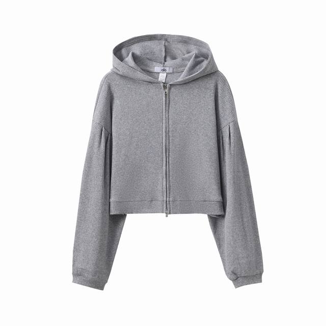 新品上新！一套 Alo春夏新款毛织套装，各大平台流量爆款，现货全码在仓，采用原版一致纯棉纱线，舒服透气，面料一等14针工艺，洗后不缩水变形，区别市场版本，大厂出