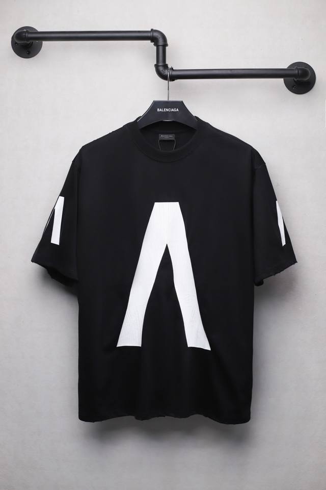 Aeniaa 音乐到V限定短袖T恤 克重240 工艺 洗水处理 椭圆机裂纹印花 数码直喷网点工艺 对位整齐 无毛边 进口环保浆料刮浆 效果立体 字母清晰 宽松版