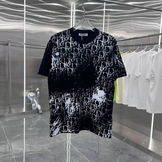 Dio 2025春夏新款 满印Logo 定制面料 男女同款宽松版 S M L Xl Xxl 五个码 黑色 白色