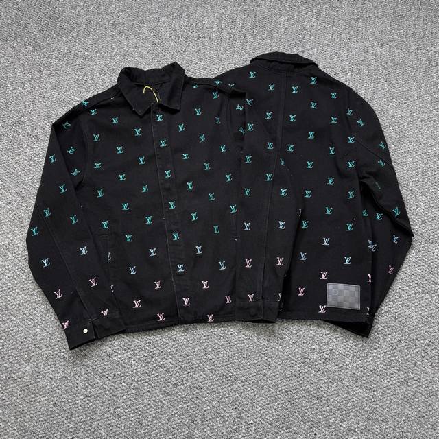 款号：H811 裤子款号：H810 Louis Vuitton & 路易威登 25Ss春夏新款菲董系列 Lv满印Logo蓝绿撞色彩虹渐变刺绣牛仔套装牛仔外套 教