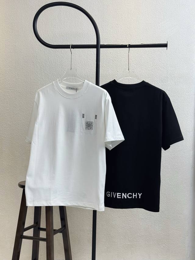 款号X149 Givenchy纪梵希经典口袋Logo刺绣圆领短袖 官网买的样衣回来打的板 原色原版1:1 市场发这么低不发这个价格p没办法 情侣同款 全套包装