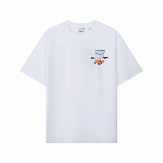 9215款，高端定制，独家最高品质版本Burb*家字母Logo圆领短袖T恤，采用独家定制290G原版1:1双股双纱纯棉面料，定织定染同缸无色差罗纹，定制1:1辅