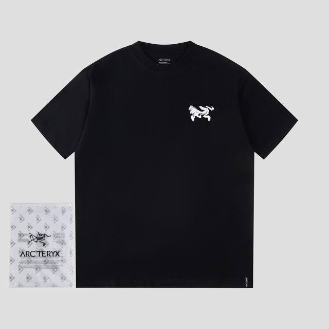 始祖鸟 Arc’Tery 款号741-1 后背九宫格印花 Logo短袖T恤 采用60支双股，实280克 全棉面料。上身透气，绝不起球，手感柔软舒适，全衣平车走线