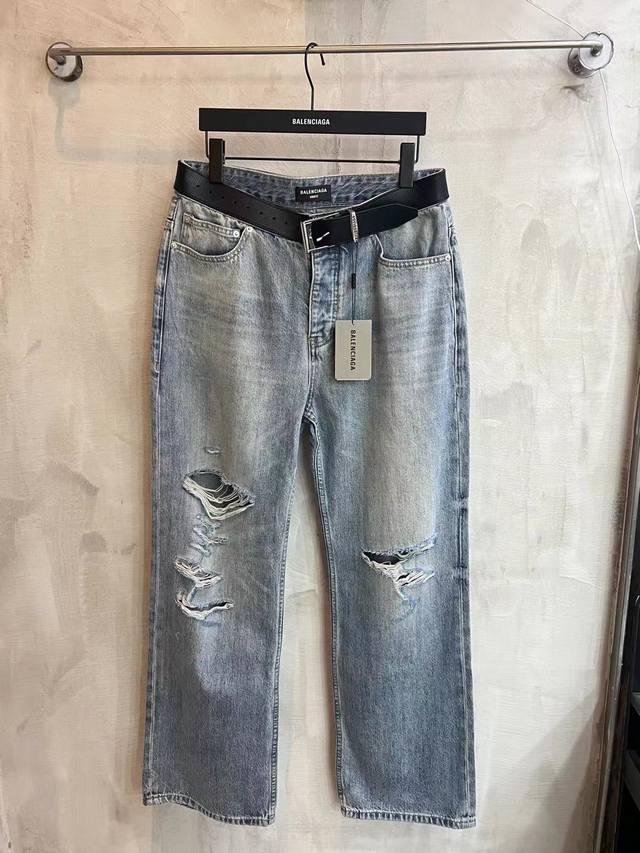 6005# 真皮皮带 Balenciaga官网同步发售新款25Ss巴黎世家水洗破坏割烂牛仔长裤.真皮皮带.不掉皮.1:1五金开模.不可拆卸装饰皮带.常规版型.男