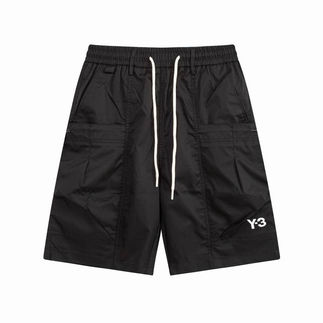 Y-3 24Ss春夏新款 工装短裤 重工立体口袋款 抽绳调节口袋设计 Logo印花胶牌设计装饰 做工精细 百搭宽松版型 上身时尚裤型好 M-2Xl