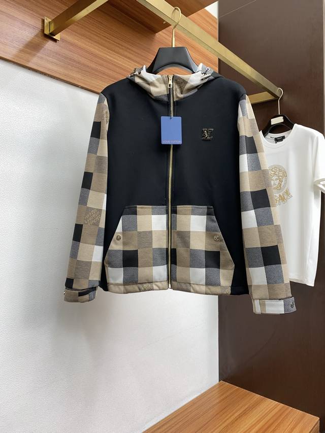 LV路易威登 25新款卫衣外套专定制格纹 拼接设计上身舒适度高 经典小铁标装饰 解锁舒适随性风格 外穿内搭轻松驾驭 Size：M-3Xl
