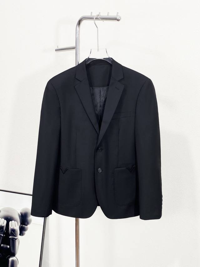 Tu Valentino华伦天奴男士高端商务休闲羊毛西服 单西，上海贸易公司货，100%纯正血统品质，新品，高级心水之物，官方同步售卖！ V来自意大利的世界顶级