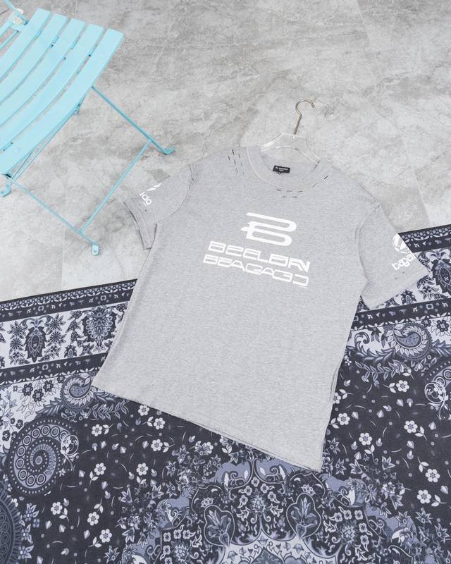 款M48 巴黎世家割破短袖 Balenciaga巴黎世家 Generated系列新款T恤 新款 24开春细节都是采用反车，反车缝线设计感十足，前后面左右袖釆用新
