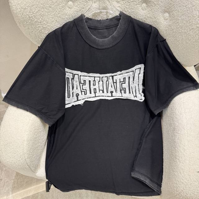 Balenciaga巴黎世家 Balenciaga 贴布字母做旧短袖 采用100%纯棉克重300G 复古平纹针织面料 大版剪裁 两面穿正面背面饰以Boxing艺