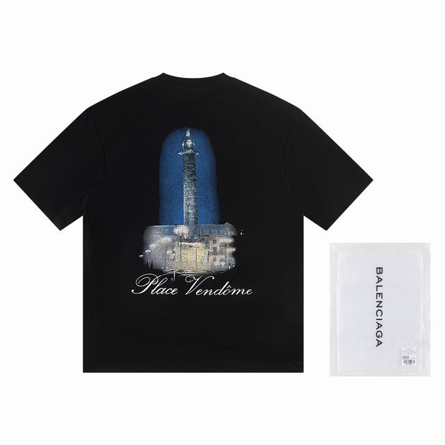 w2524# 巴黎世家Balenciaga2025新款前后数码印花短袖 材质:采用高版本300G双纱精梳棉 尺寸:S M L Xl 颜色:黑色 白色