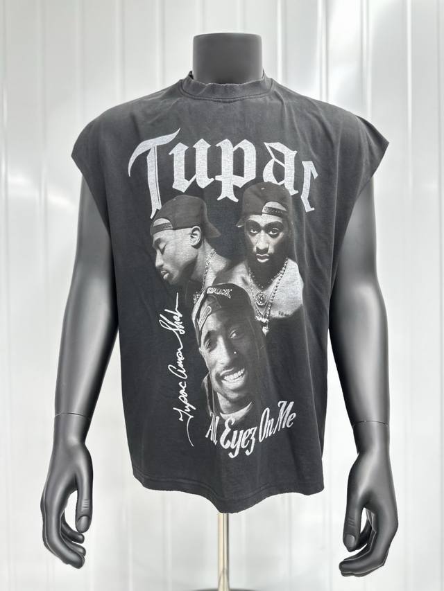 Vt025 致敬图派克Tupac说唱歌手2pac水洗做旧无袖坎肩T恤 小领口设计 白墨数码直喷印花 手工磨破工艺 高街复古重磅做旧水洗Vintage坎肩无袖短袖