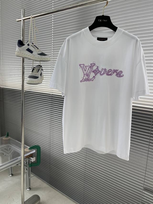驴牌 2025夏季新款短袖T恤，标志性的品牌Logo工艺，个性艺术系列全网独家首发 百搭款细节处理完美240克纯棉面料十分精致 原版面料 网红明星同款高版本 高
