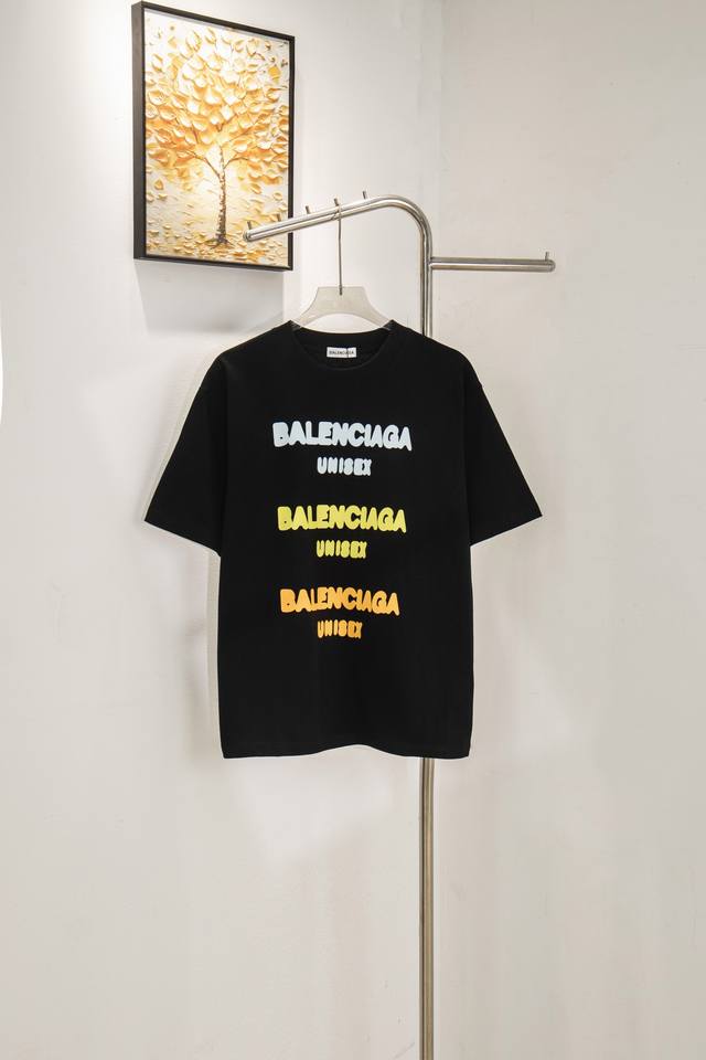款号：Y149 Balenciaga巴黎世家印花短袖T恤男女款 280克纯棉双砂面料 所有面料均已提前做过缩水 品质第一 所见即所得 不会洗一次版型就有所变化的