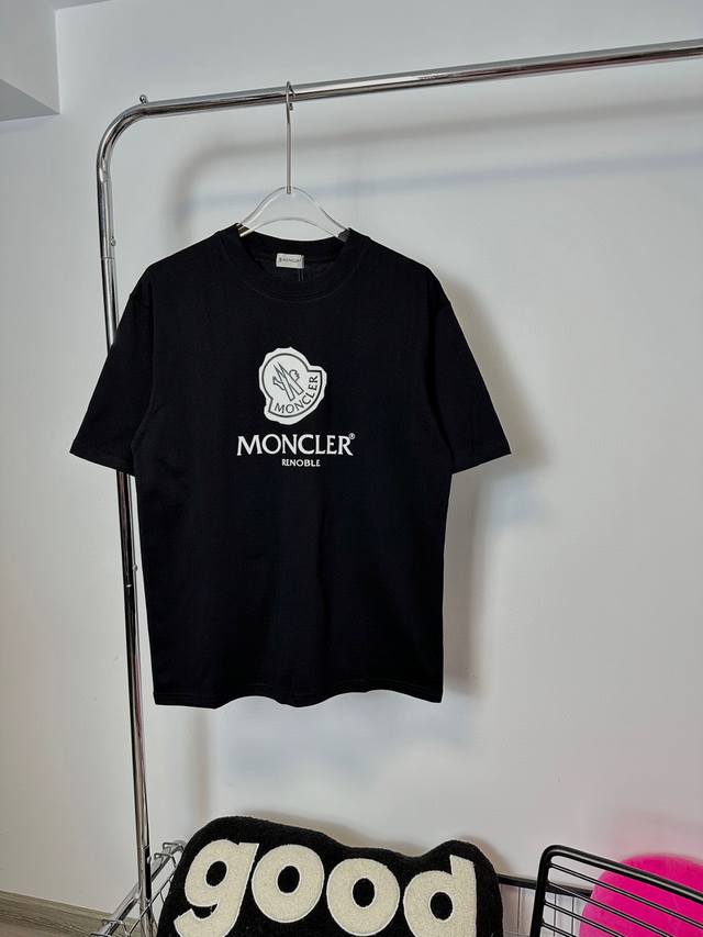 款号：Hmy69# 蒙口 Moncler简约字母小标印花短袖T恤 正儿八经270克纯棉双砂面料 所有面料均已提前做过缩水 品质第一 所见即所得 不会洗一次版型就