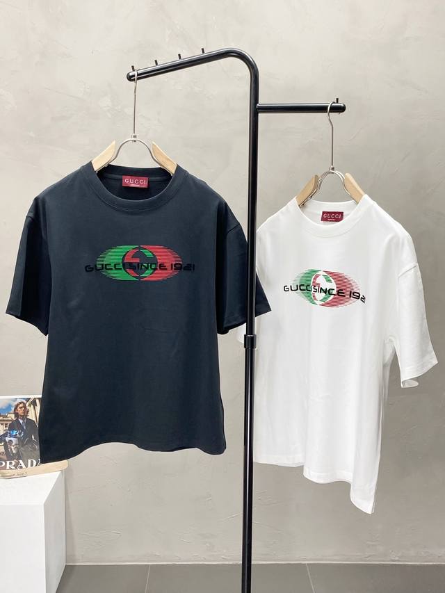 Gucci古驰独家专供新款原单男士休闲春夏短袖 高端定制 高端版本 时尚百搭爆款进口面料 手感超柔软细腻 穿着亲肤舒适 高端精品 代工厂p精细做工 上身非常赞