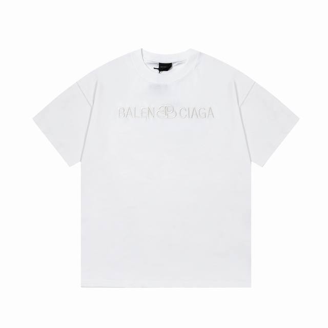 隔天到 Balenciaga 巴黎世家 互扣%字母刺绣 Logo标识印花 精致升级。短袖T恤 原版面料 官方同款 定制260克同缸染面料 手感非常舒服 春夏最新