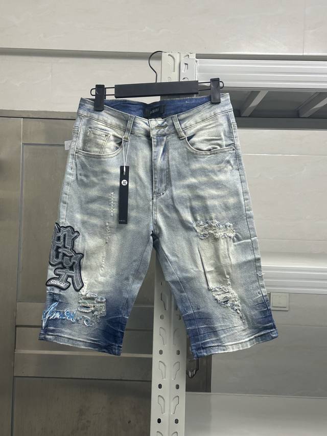 款号Cc874 Amiri Mx1高街牛仔裤修身短裤Fog高街男潮 Amiri 近年来高街成了男装里越来越频繁出现的词 高街风格也就成了大家搭配的重要方向 高街