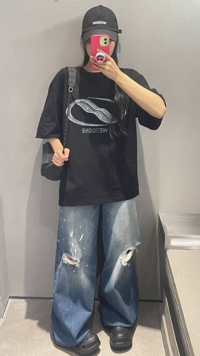 新款上新 W175# 同步We11Done官网25Ss春夏新款胸前水晶圆标图案情侣短袖体恤 颜色：黑色，白色，S M L