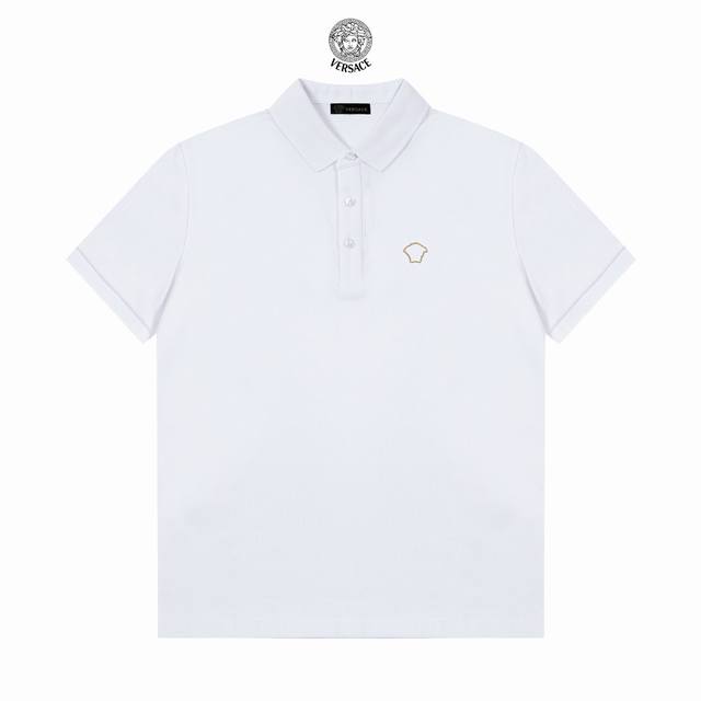 Versace 范思哲经典Logo 精美polo衫 升级，灵感源自八十年代复古 原版面料 官方同款 定制 同缸染面料 手感非常舒服 春夏最新砖柜同步 时尚又个性